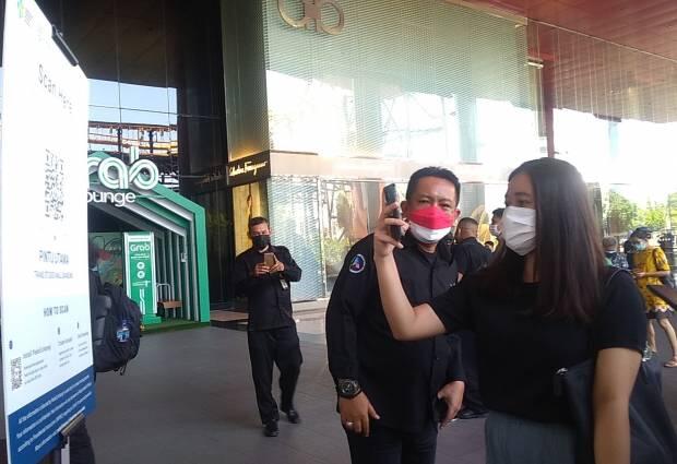 Hari Pertama Buka saat PPKM, Warga Bandung Mulai Ramai Datangi Mal