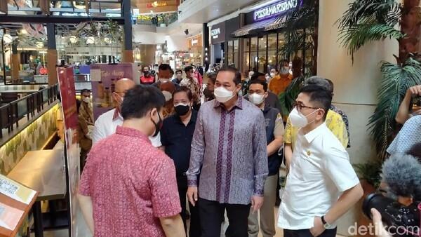Mendag Sebut PCR-Antigen Jadi Syarat Masuk Mal Selain Kartu Vaksin