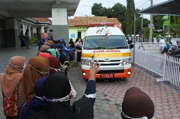 Nakes Gugur saat Tangani Covid-19 Akan Dianugerahi Tanda Kehormatan