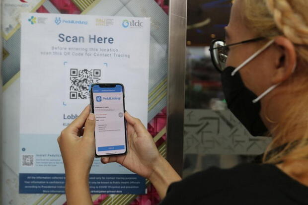 85% Mal Sudah Siap Periksa Sertifikat Vaksin Bagi Pengunjung dengan QR Code