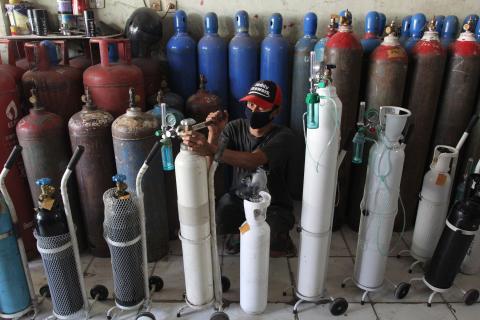Gandeng Ikatan Alumni ITB, Pertamina Rosneft Berikan Donasi Peduli Covid