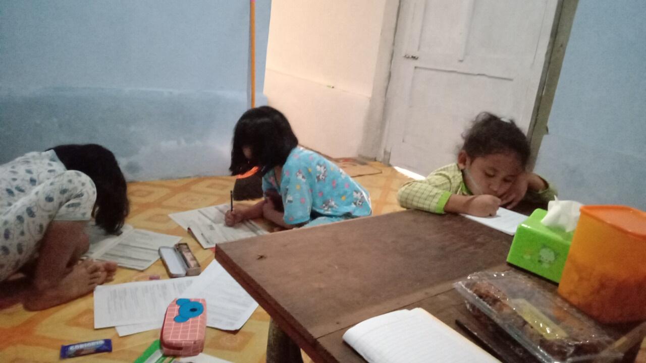 Kritikan Untuk Guru Sekolah yang Sukanya Hanya Memberi Tugas, Tapi Enggan Menerangkan