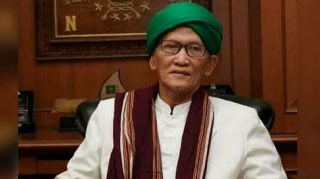 Ketua MUI, Kiai Miftah Kecelakaan di Tol Salahtiga