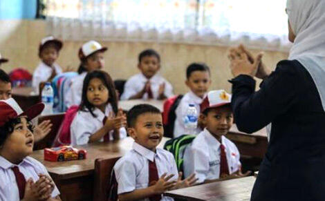 Lucu, Cara-Cara Murid Menghindar Dari Pertanyaan Guru SD Karena Tak Bisa Menjawab