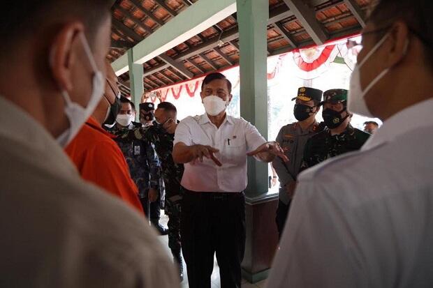 Soal Data Covid-19, Pesan Luhut kepada Pemda: Biar Aja Dibuka