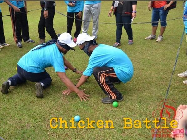 #Lomba17an Chicken Battle