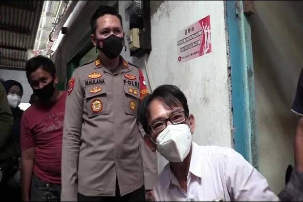 Vaksinasi Door to Door di Sawah Besar, Polisi: Masih Ada yang Kaget Sama Kita