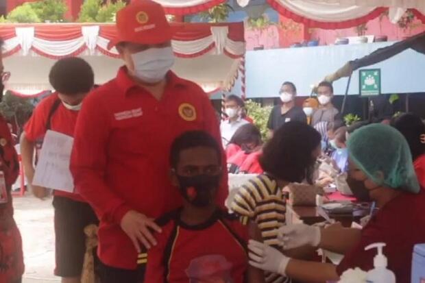 BIN Vaksinasi Pelajar dan Door to Door Warga Papua