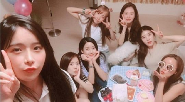 Meski Sudah Bubar, 4 Member Girl Grup Ini Masih Akrab dan Berteman Baik