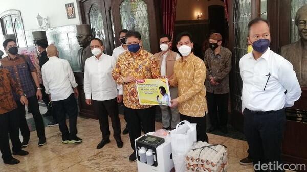Pertemuan Tertutup Airlangga dan Gibran di Solo Bahas Apa?