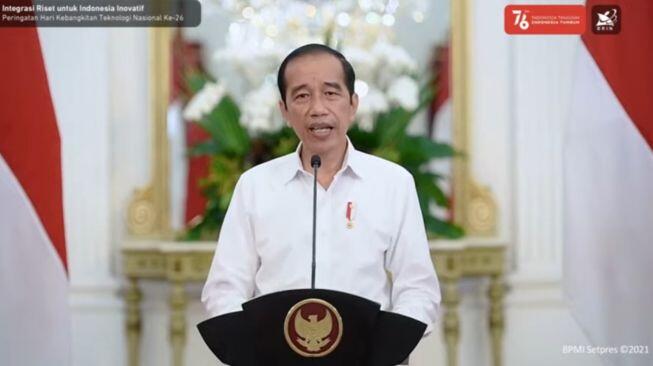 BREAKING NEWS : Presiden Jokowi Minta Harga Tes PCR Diturunkan ke Rp 450 Ribu