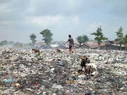 PERNAH BERFIKIR UNTUK SAMPAH DI BUANG KE GUNUNG BERAPI?
