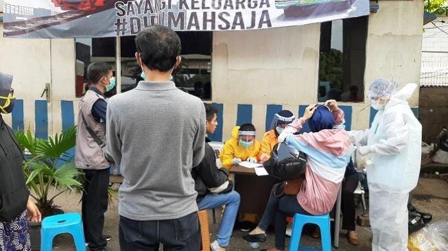 Jokowi Turunkan Harga PCR Maksimal Rp 550 Rb, Epidemiolog: Mahal, Harusnya Rp 150.000