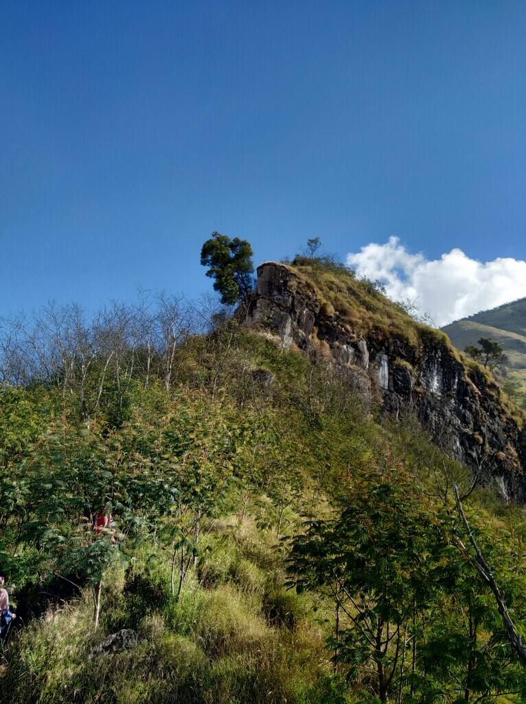 NGECAMP DI SAMPING KAWAH ! CATATAN PERJALANAN GUNUNG SUMBING VIA BANARAN 2021