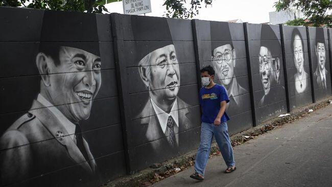 Senja Mural Jalan di Tengah Kemunafikan Ruang Politik RI