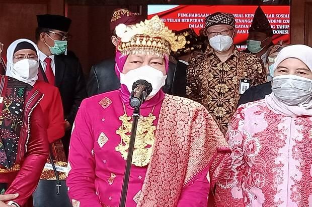 Risma Sebut Data Ganda Bansos DKI Jakarta Bukan dari Kemensos
