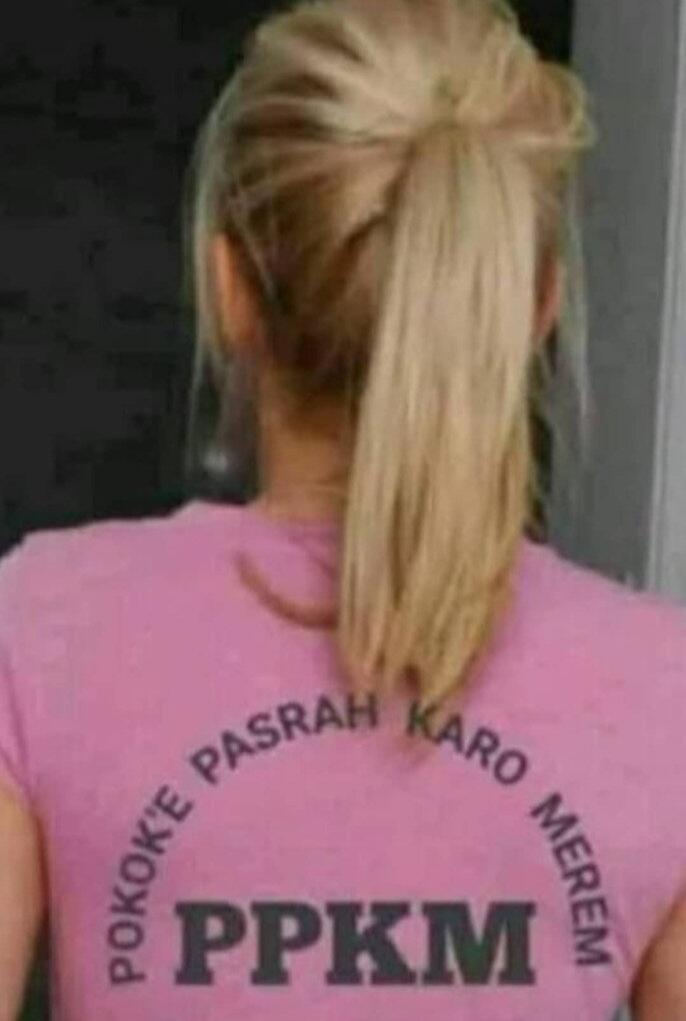 Menghibur dan Gak Jadi Spaneng, Inilah Kepanjangan PPKM On The Shirt