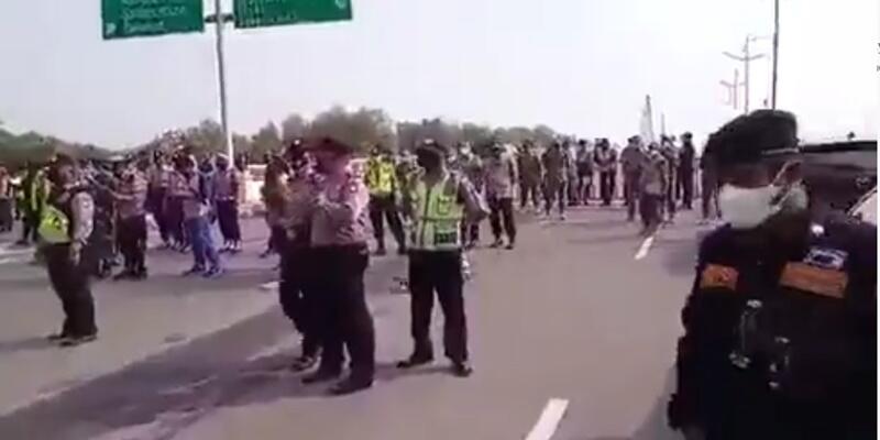 Viral Massa Dilarang Kibarkan Merah Putih di PIK, Warganet: Wilayah Elite yang Steril