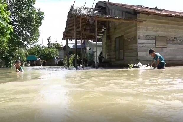 Banjir Landa 31 Desa di Batubara dan Rendam 5.000 Rumah, Warga Enggan Mengungsi