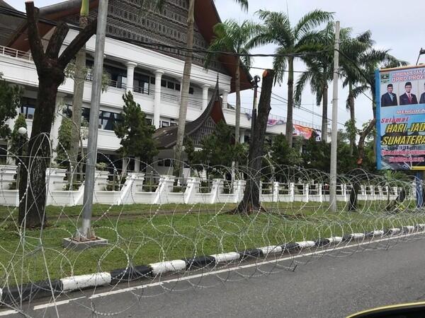 Alasan Urgen, Rehab Pagar Gedung-Rumdin Ketua DPRD Sumbar Telan Rp 8,8 M