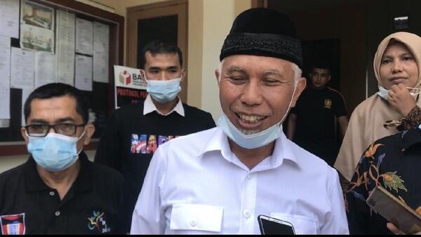 Jurus Menghindar Gubernur Sumbar Soal Surat Minta Sumbangan