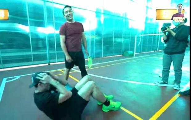 Gokil, Ridwan Kamil Menang Tanding, Denny Sumargo Harus Push Up 50 Kali