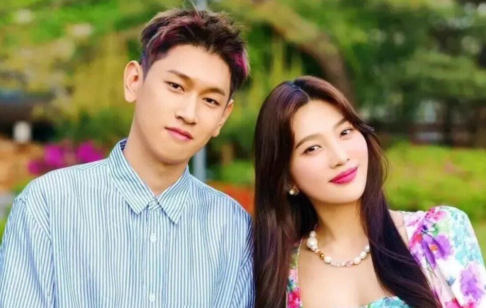 Tulis Surat pada Fans, Crush Akui Joy Membuatnya Lebih Banyak Tersenyum