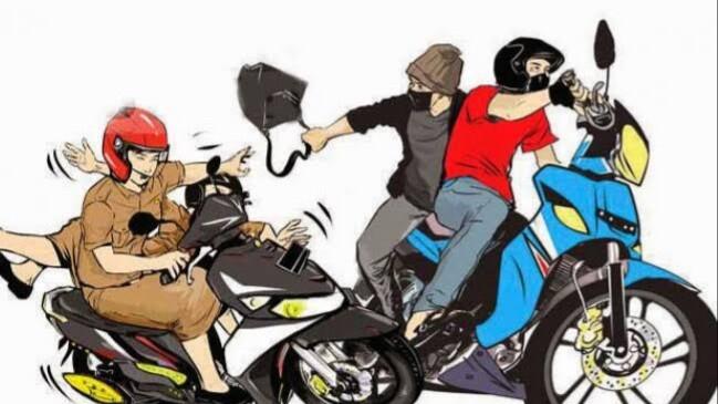 Beredar Rekaman CCTV 4 Remaja Curi Kerupuk Beserta Kalengnya, Apakah Dampak Pandemi?
