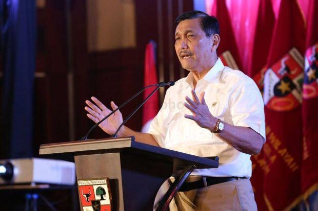 Di Hadapan Pengusaha, Luhut Minta Jangan hanya Impor Barang Semata