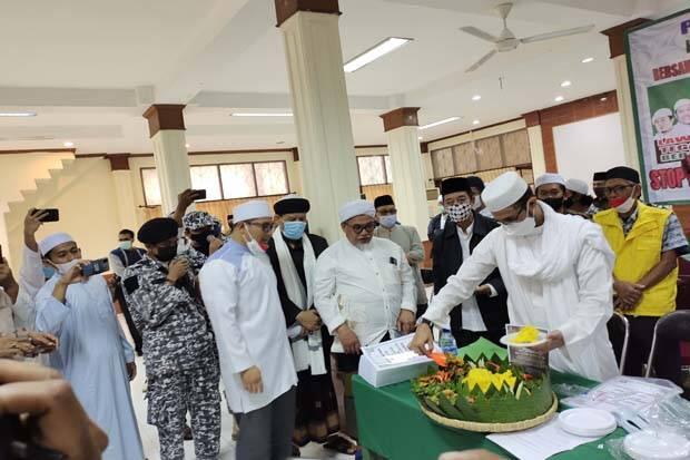 Habib Rizieq Ulang Tahun, Tokoh dan Ulama Doa Bersama dan Potong Tumpeng