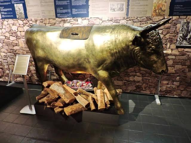 Mengenal Brazen Bull, Alat Kejam Untuk Hukuman Mati Pada Zaman Yunani Kuno