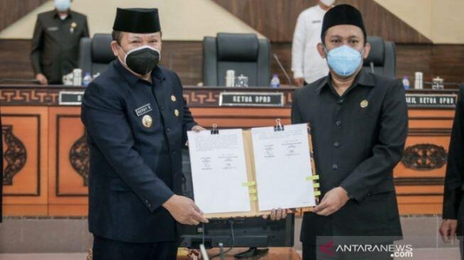 Bupati Jember Kembalikan Uang Honor dari Pemakaman Covid-19, Ini Kata KPK