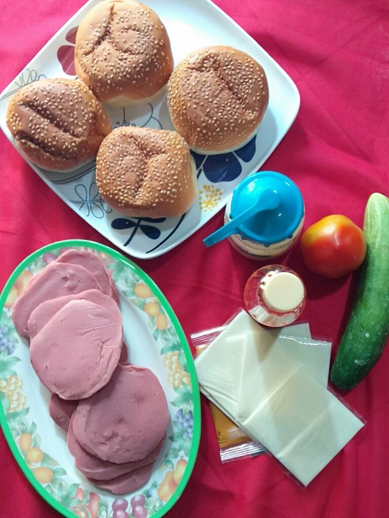 Serunya Bikin Burger Bareng Anak di Rumah, Kuy Coba Enak jug lho!