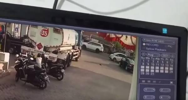 Ricuh, Protes Puluhan Orang di Kantor Leasing Gara-gara Mobil Diambil Paksa