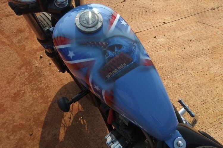 Yamaha Scorpio Dimodifikasi Chopper Bobber