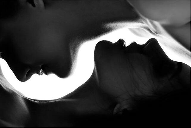 Cerbung Detektif : Laki-Laki Misterius