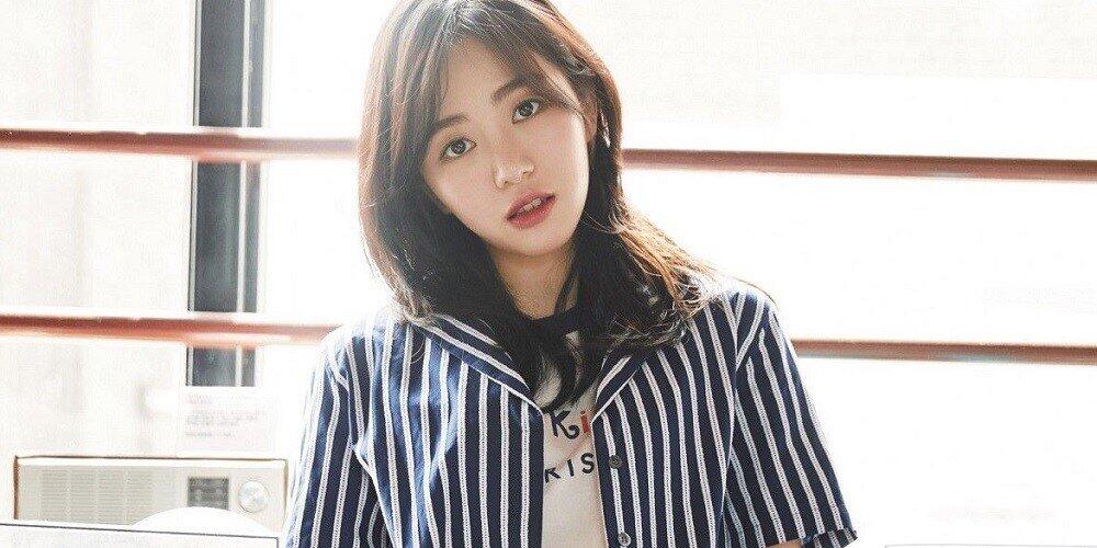 Kwon Mina Terlibat Kontroversi Lagi, Kali Ini Gara-gara Pegang Rokok di Kamar Hotel