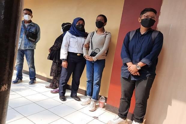 Keluarga Korban Meninggal Akibat Kebakaran di Lapas Tangerang Datangi RS Polri