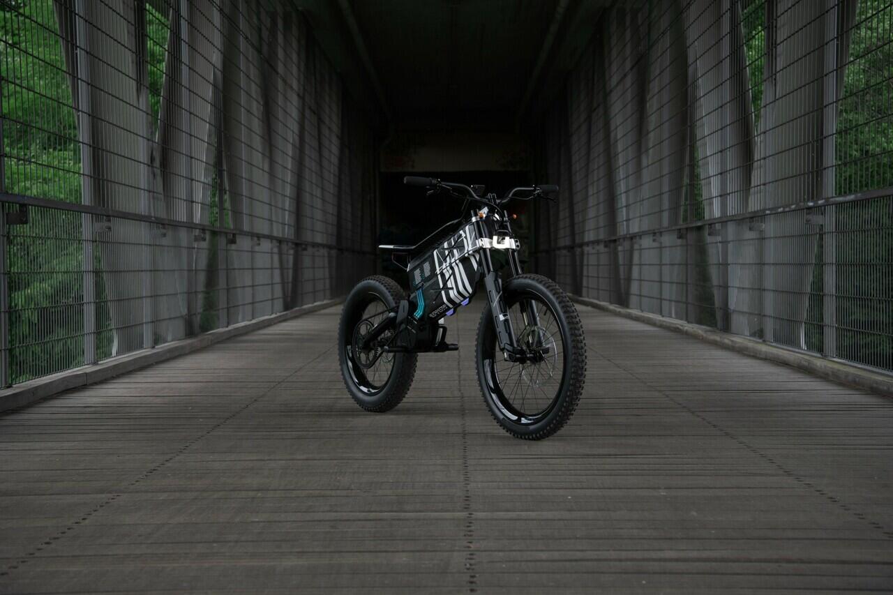 Wow, BMW Motorrad Vision AMBY, Persilangan antara Sepeda dan Sepeda Motor