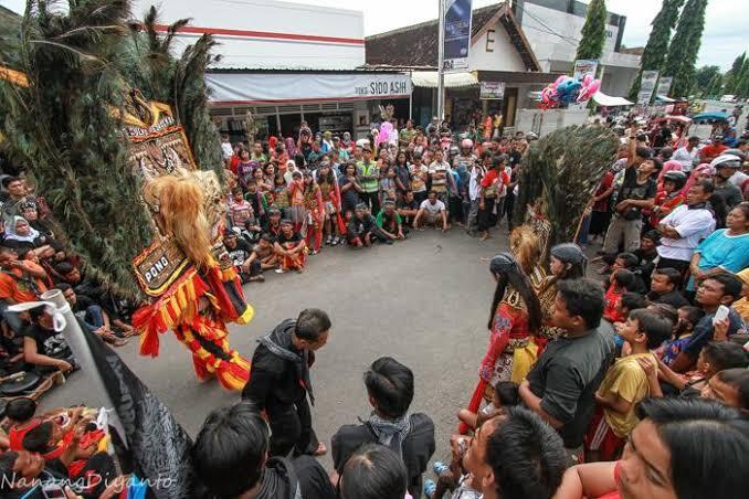 Seluk Beluk Kesenian Reog Ponorogo