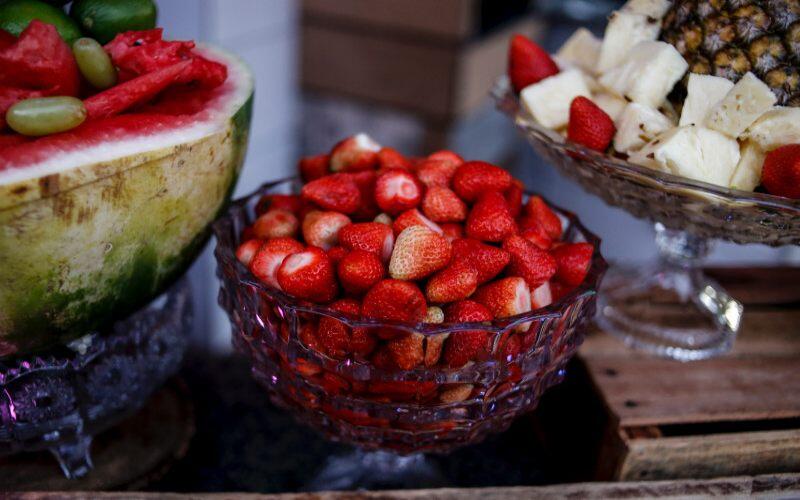 Coba Nih Tips Ini Agar Brokoli, Stroberi, dan Nanas Tahan Lama