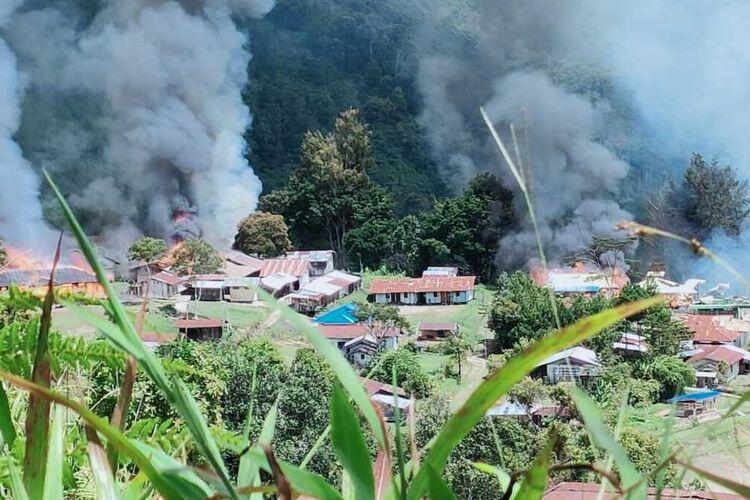 TNI - Polri Baku Tembak dengan KKB di Kiwirok Papua, Satu Tentara Terluka