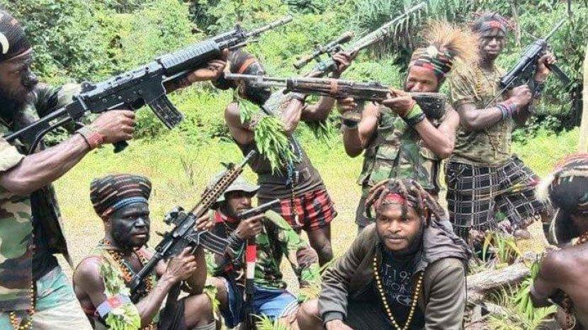 TNI - Polri Baku Tembak dengan KKB di Kiwirok Papua, Satu Tentara Terluka