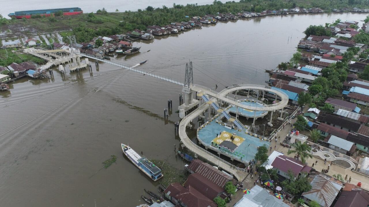 Jembatan Rolle Coaster Antasan Bromo Banjarmasin
