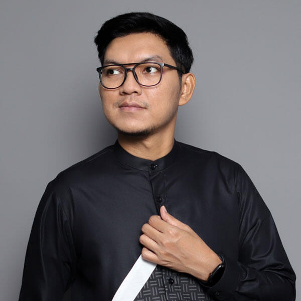 2 Jenis Kerah Kemeja Ini Sangat Pupoler, Mana Favorit Anda?