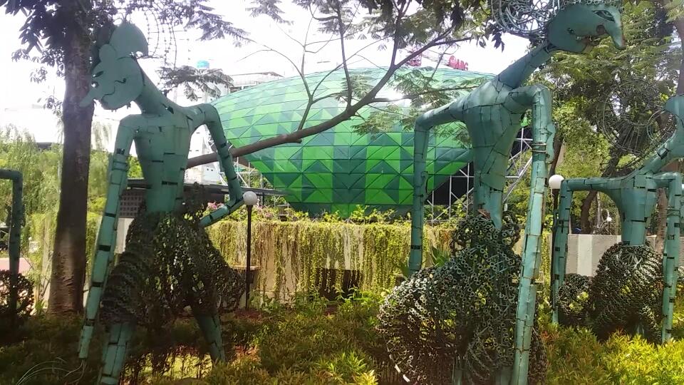 Berwisata Hemat di Taman Kaya Indonesia Semarang