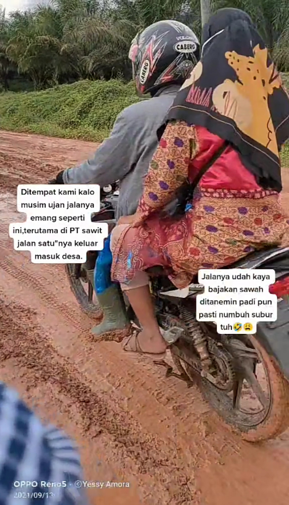 Bagaimana Rasanya jika Melewati Jalan yang Rusak Saat Iringi Pengantin? Kesal, Kah?