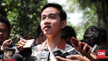Gibran Diberi Gelar Kanjeng Pangeran oleh Keraton Solo