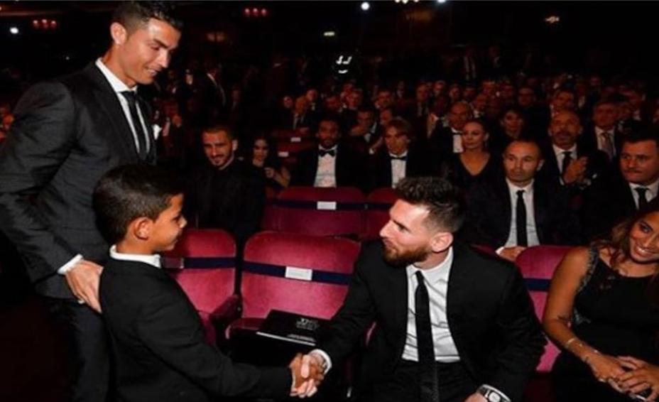 Cerita Kocak Putra Ronaldo Jumpa Messi, Nggak Percaya karena Terlalu Pendek