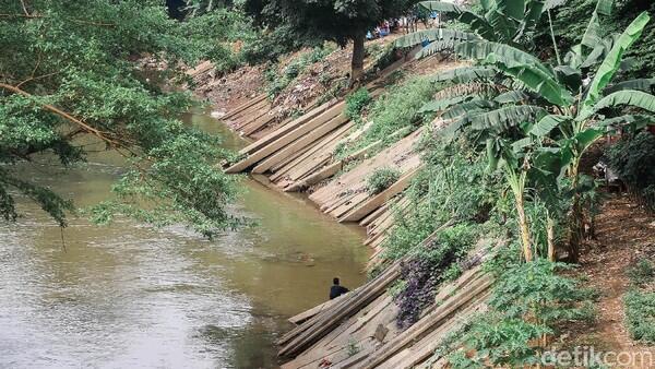 Normalisasi Ciliwung Mandek, Ini Buktinya!